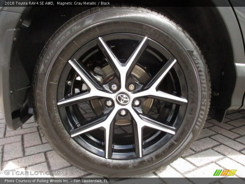 Magnetic Gray Metallic / Black 2018 Toyota RAV4 SE AWD