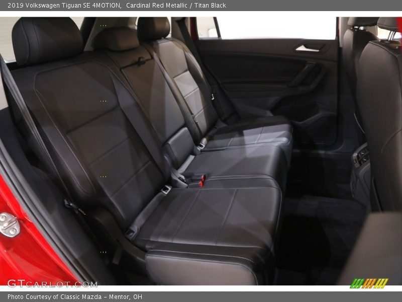 Cardinal Red Metallic / Titan Black 2019 Volkswagen Tiguan SE 4MOTION