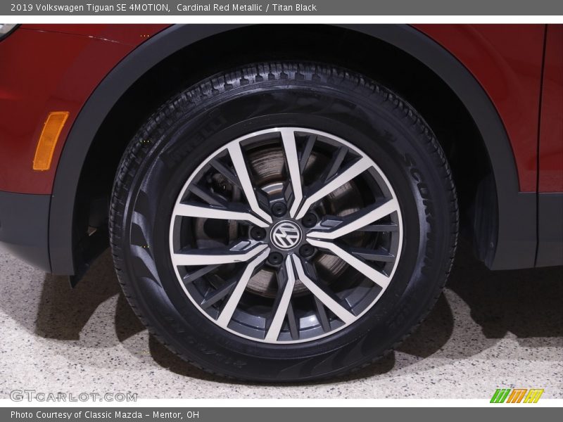 Cardinal Red Metallic / Titan Black 2019 Volkswagen Tiguan SE 4MOTION