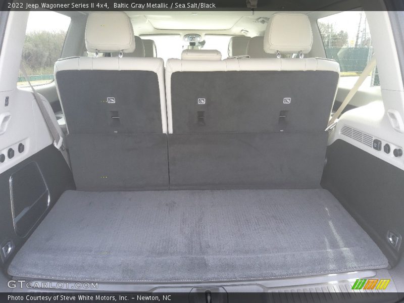 Baltic Gray Metallic / Sea Salt/Black 2022 Jeep Wagoneer Series II 4x4