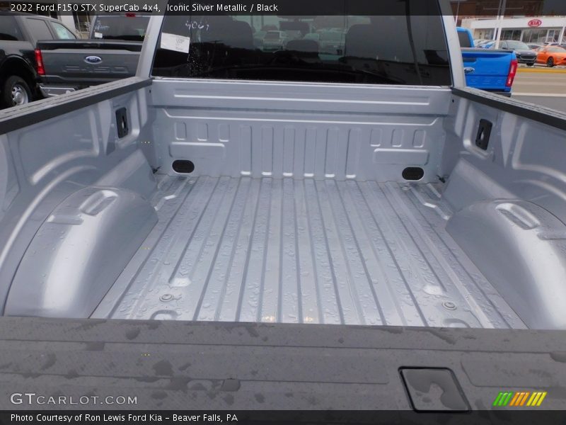 Iconic Silver Metallic / Black 2022 Ford F150 STX SuperCab 4x4