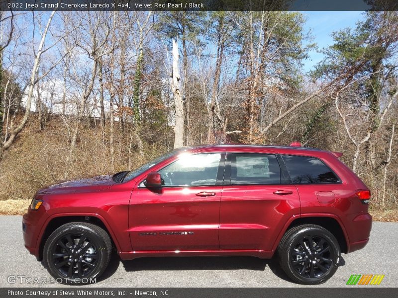 2022 Grand Cherokee Laredo X 4x4 Velvet Red Pearl