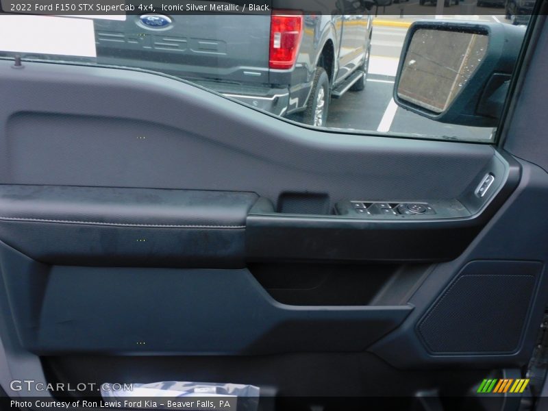 Iconic Silver Metallic / Black 2022 Ford F150 STX SuperCab 4x4