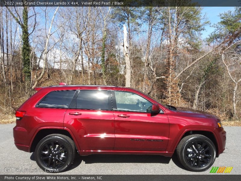 2022 Grand Cherokee Laredo X 4x4 Velvet Red Pearl