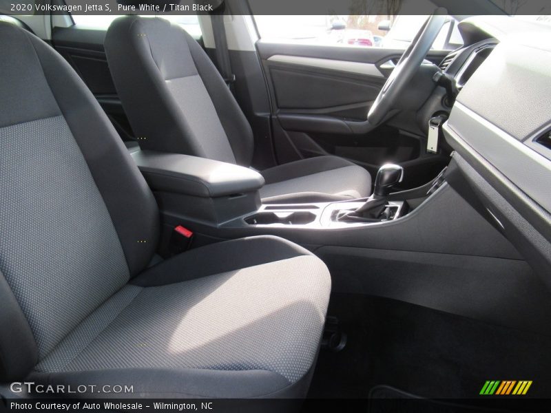 Pure White / Titan Black 2020 Volkswagen Jetta S