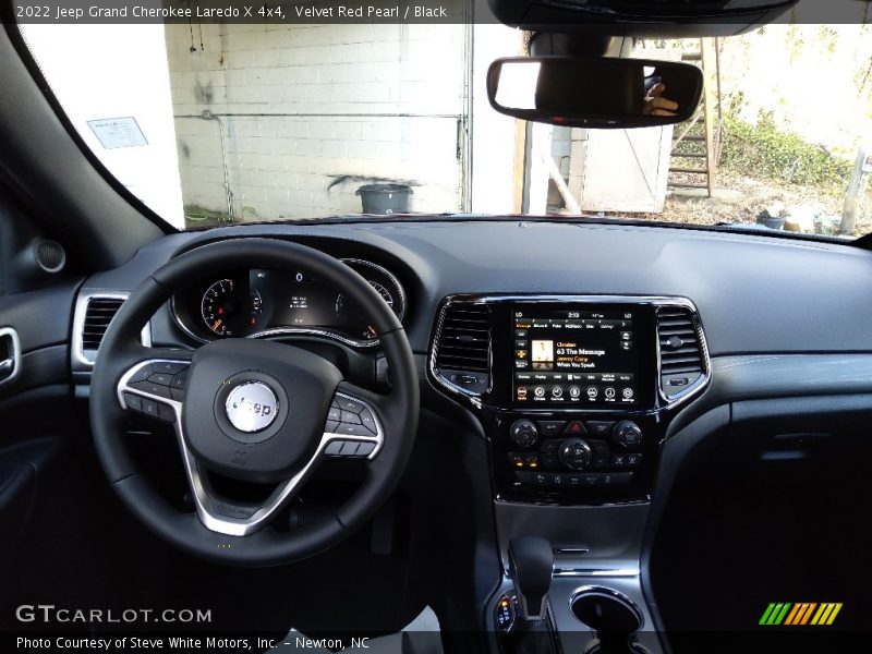 Dashboard of 2022 Grand Cherokee Laredo X 4x4