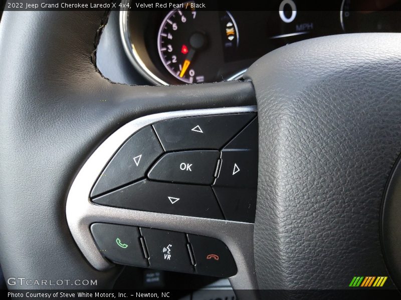  2022 Grand Cherokee Laredo X 4x4 Steering Wheel