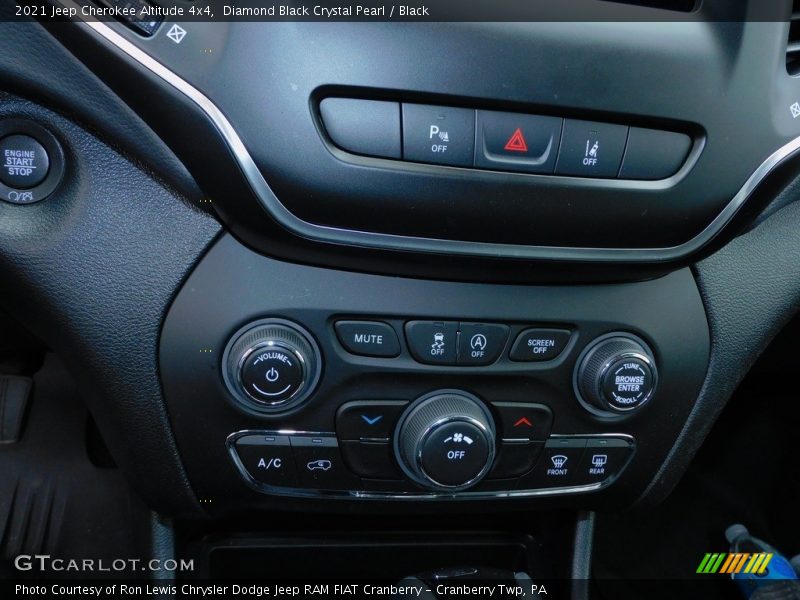Diamond Black Crystal Pearl / Black 2021 Jeep Cherokee Altitude 4x4