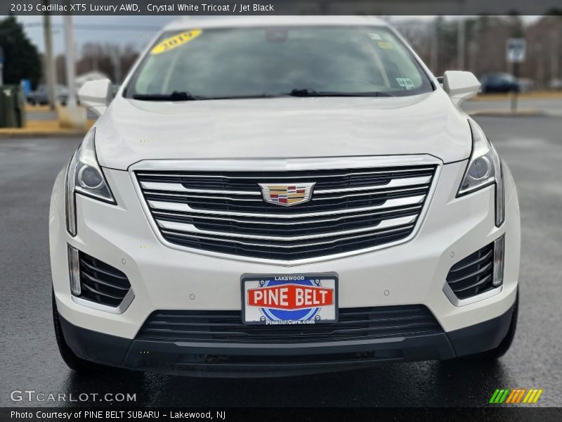 Crystal White Tricoat / Jet Black 2019 Cadillac XT5 Luxury AWD