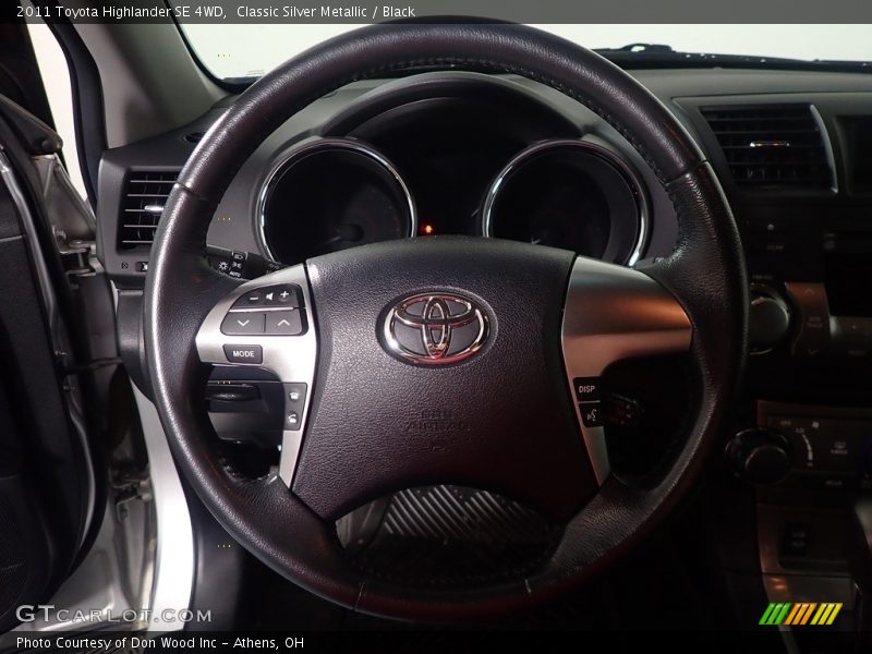 Classic Silver Metallic / Black 2011 Toyota Highlander SE 4WD