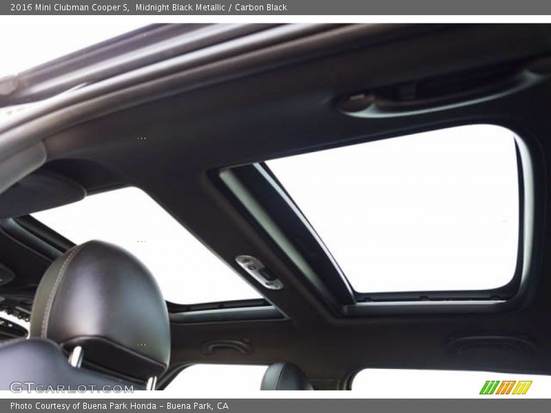 Midnight Black Metallic / Carbon Black 2016 Mini Clubman Cooper S