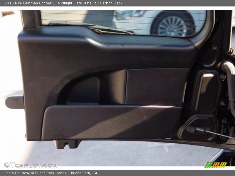 Midnight Black Metallic / Carbon Black 2016 Mini Clubman Cooper S