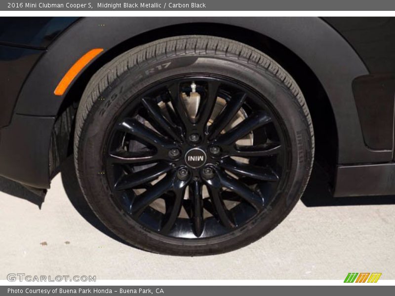 Midnight Black Metallic / Carbon Black 2016 Mini Clubman Cooper S