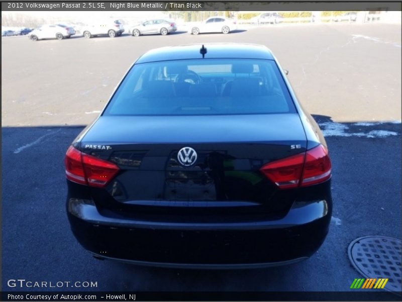 Night Blue Metallic / Titan Black 2012 Volkswagen Passat 2.5L SE