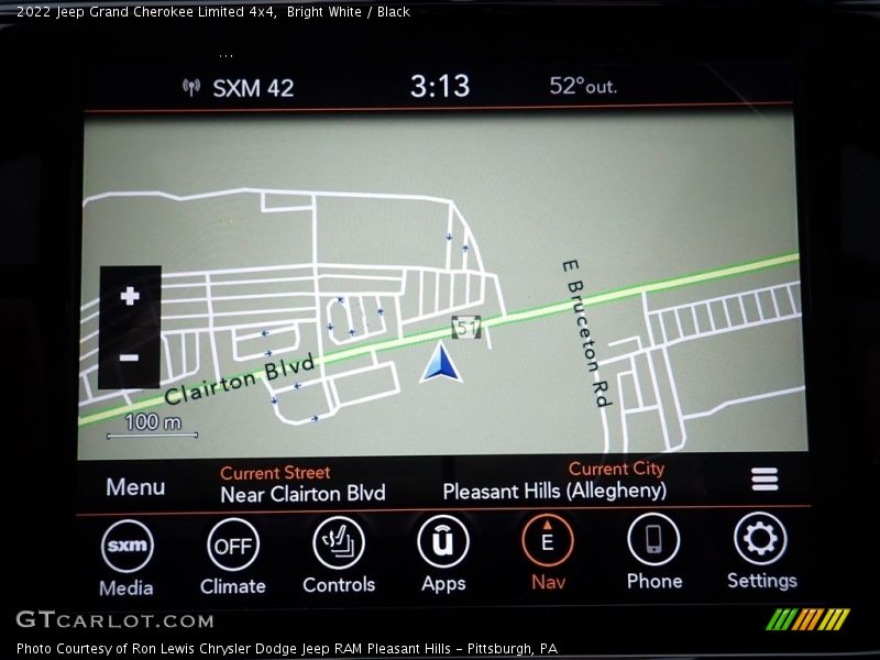 Bright White / Black 2022 Jeep Grand Cherokee Limited 4x4