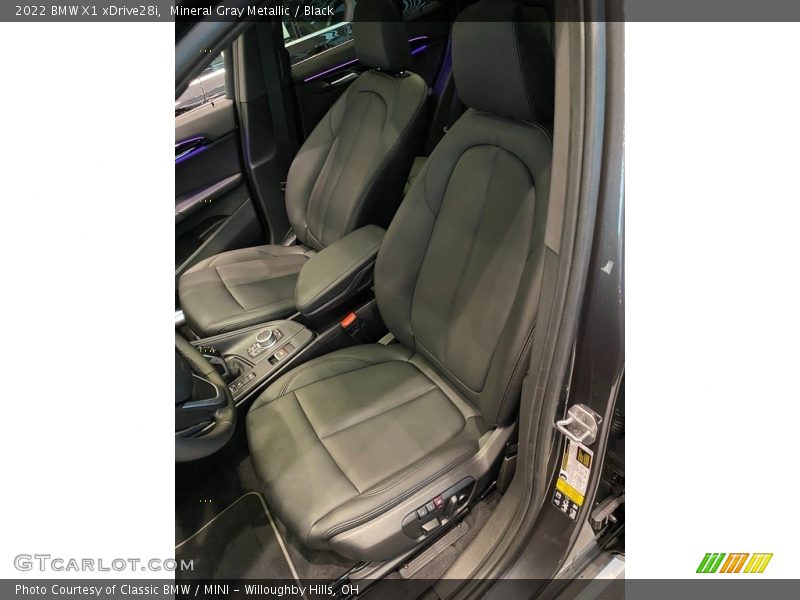 Mineral Gray Metallic / Black 2022 BMW X1 xDrive28i