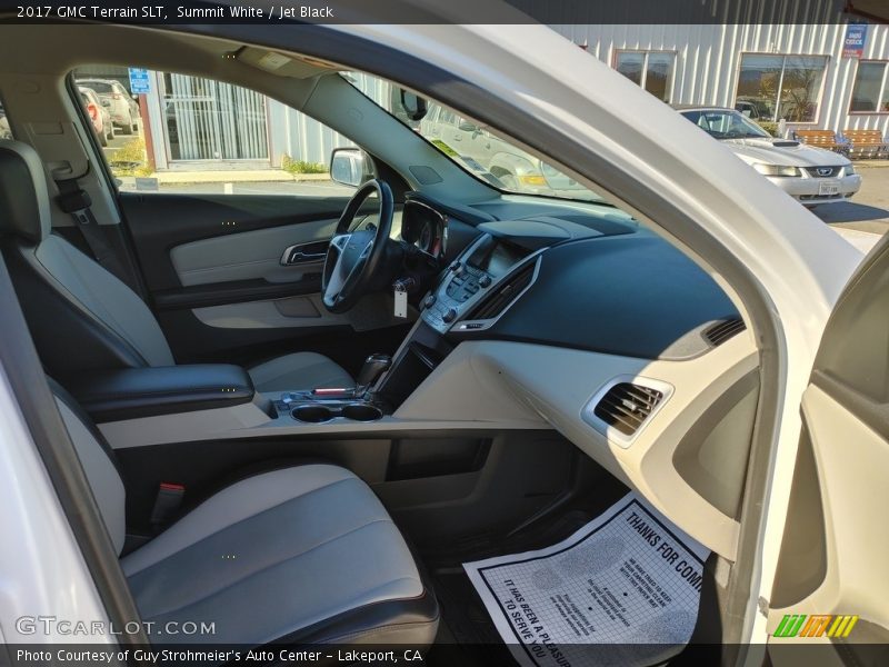 Summit White / Jet Black 2017 GMC Terrain SLT