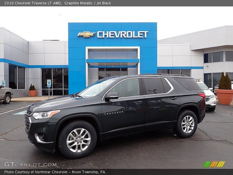 Graphite Metallic / Jet Black 2019 Chevrolet Traverse LT AWD