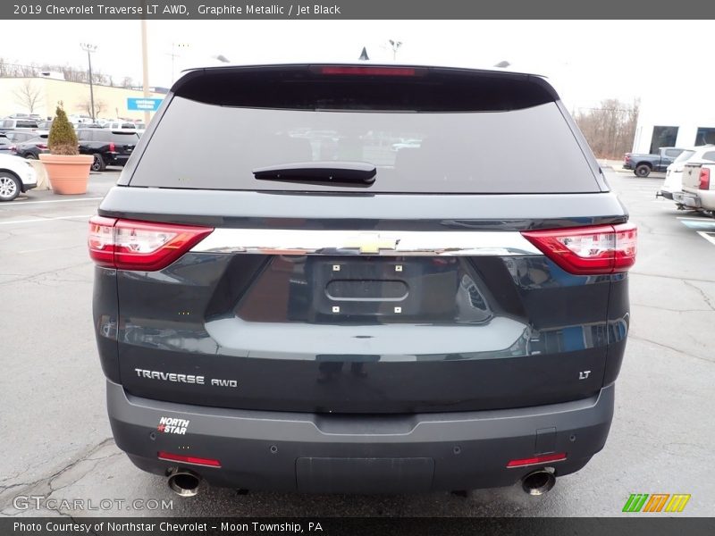 Graphite Metallic / Jet Black 2019 Chevrolet Traverse LT AWD