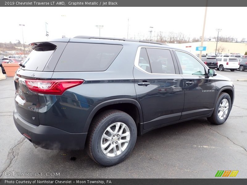 Graphite Metallic / Jet Black 2019 Chevrolet Traverse LT AWD