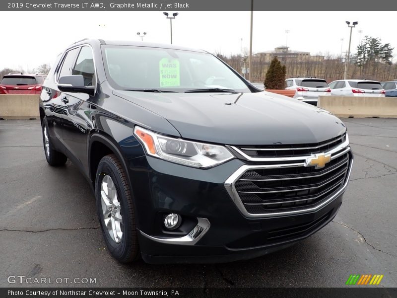 Graphite Metallic / Jet Black 2019 Chevrolet Traverse LT AWD