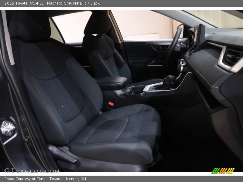 Magnetic Gray Metallic / Black 2019 Toyota RAV4 LE