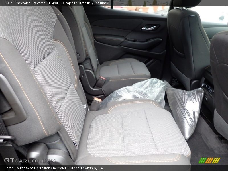 Graphite Metallic / Jet Black 2019 Chevrolet Traverse LT AWD