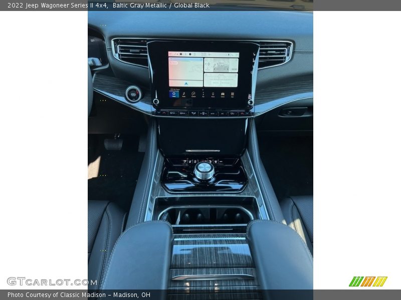 Baltic Gray Metallic / Global Black 2022 Jeep Wagoneer Series II 4x4