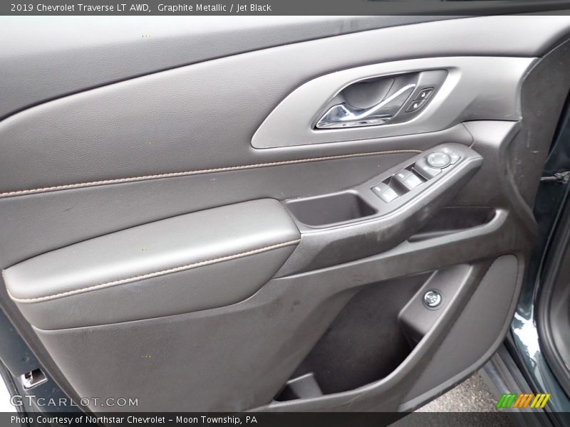 Graphite Metallic / Jet Black 2019 Chevrolet Traverse LT AWD