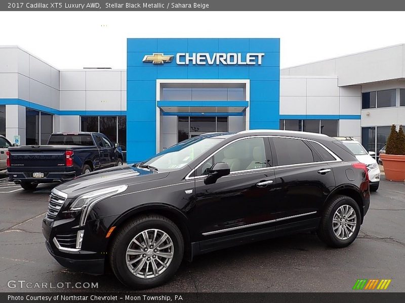 Stellar Black Metallic / Sahara Beige 2017 Cadillac XT5 Luxury AWD