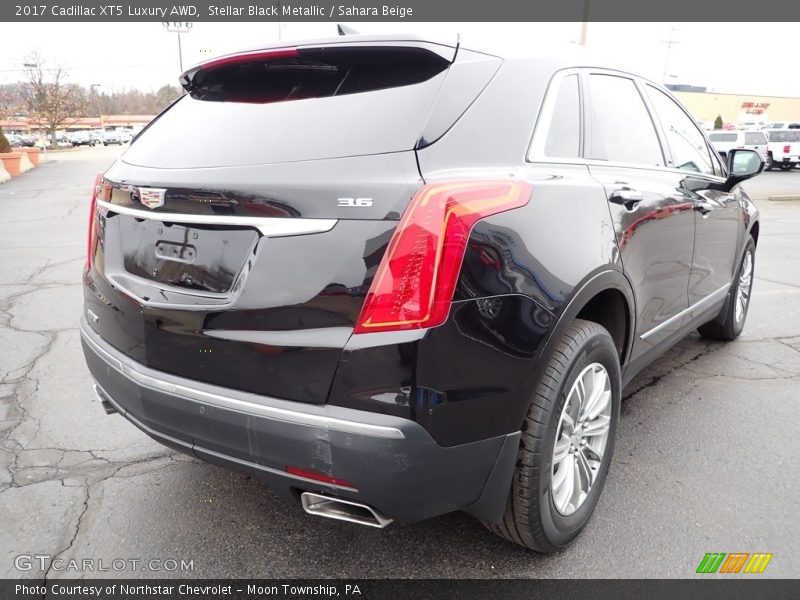 Stellar Black Metallic / Sahara Beige 2017 Cadillac XT5 Luxury AWD