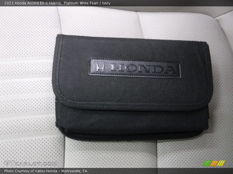 Platinum White Pearl / Ivory 2021 Honda Accord EX-L Hybrid