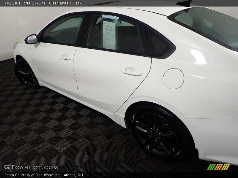 Clear White / Black 2021 Kia Forte GT-Line