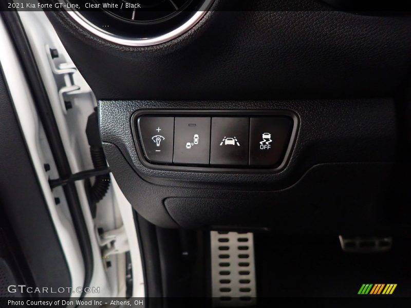 Clear White / Black 2021 Kia Forte GT-Line