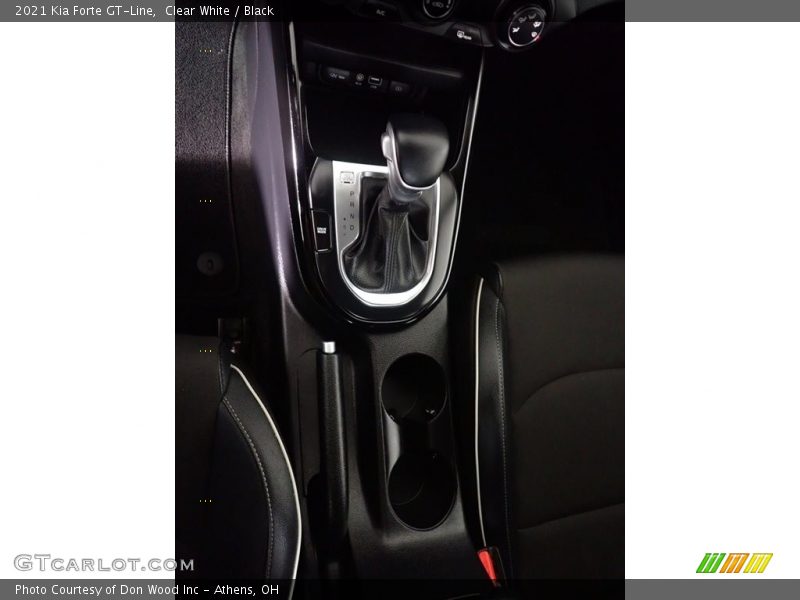 Clear White / Black 2021 Kia Forte GT-Line