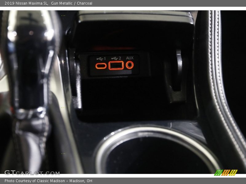 Gun Metallic / Charcoal 2019 Nissan Maxima SL