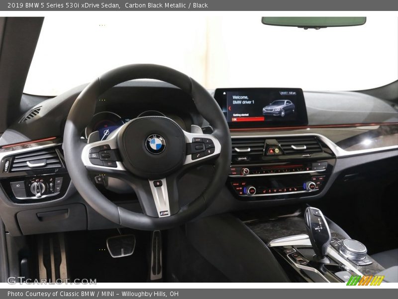 Carbon Black Metallic / Black 2019 BMW 5 Series 530i xDrive Sedan