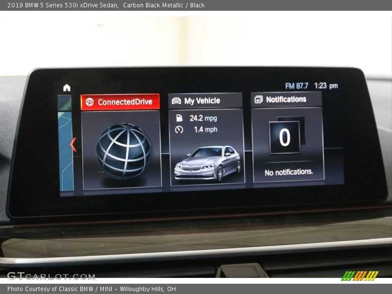 Carbon Black Metallic / Black 2019 BMW 5 Series 530i xDrive Sedan