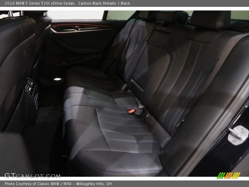 Carbon Black Metallic / Black 2019 BMW 5 Series 530i xDrive Sedan