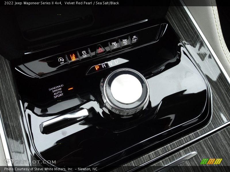  2022 Wagoneer Series II 4x4 8 Speed Automatic Shifter