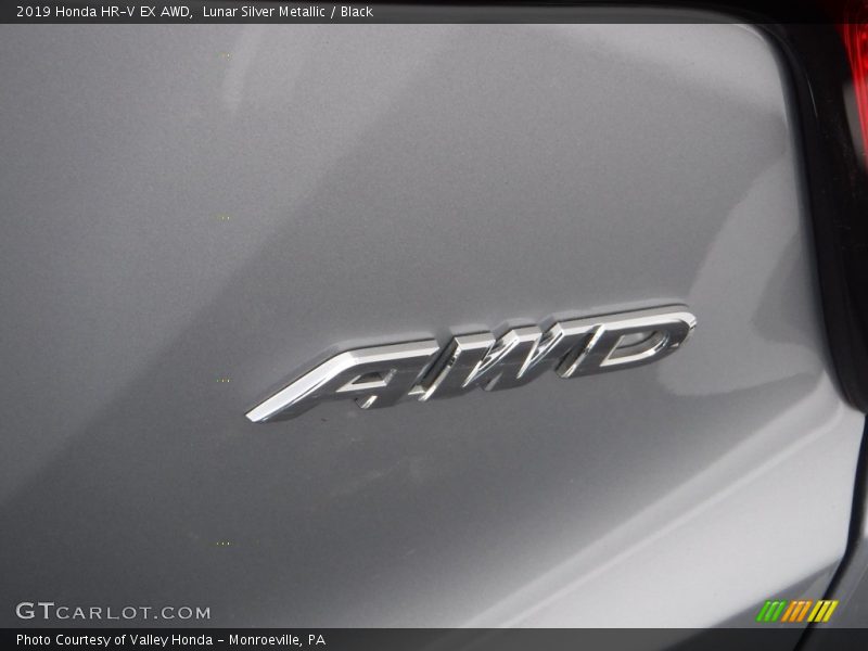 Lunar Silver Metallic / Black 2019 Honda HR-V EX AWD