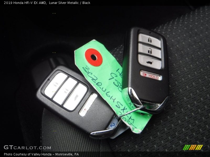 Lunar Silver Metallic / Black 2019 Honda HR-V EX AWD