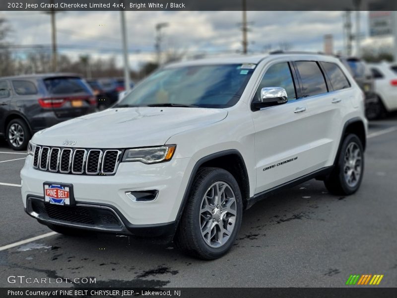 Bright White / Black 2022 Jeep Grand Cherokee Limited 4x4