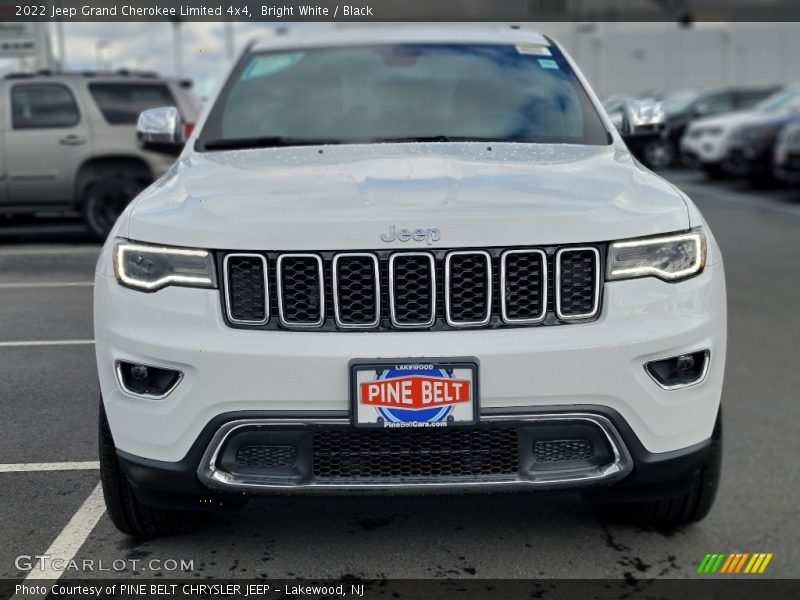 Bright White / Black 2022 Jeep Grand Cherokee Limited 4x4