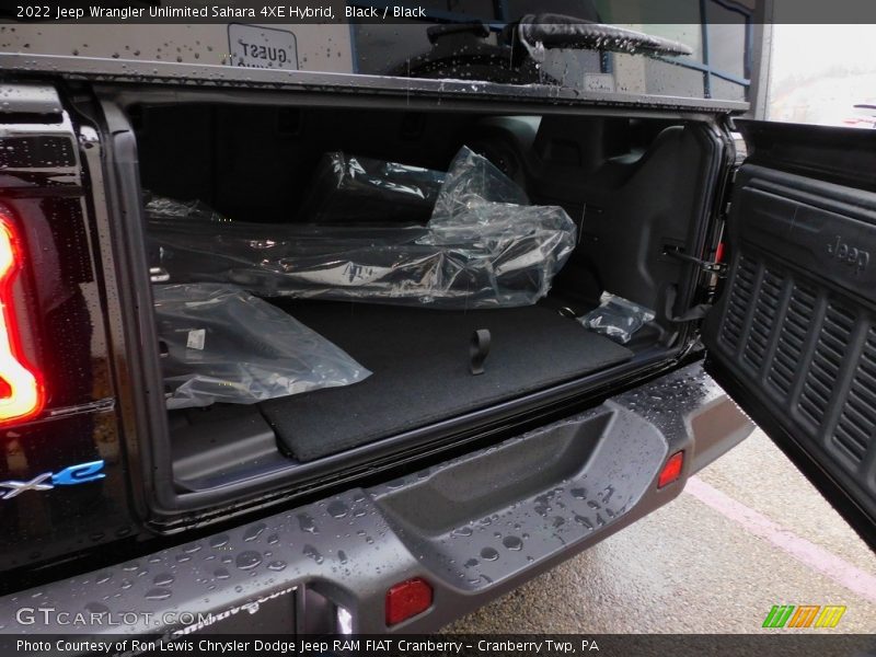 Black / Black 2022 Jeep Wrangler Unlimited Sahara 4XE Hybrid