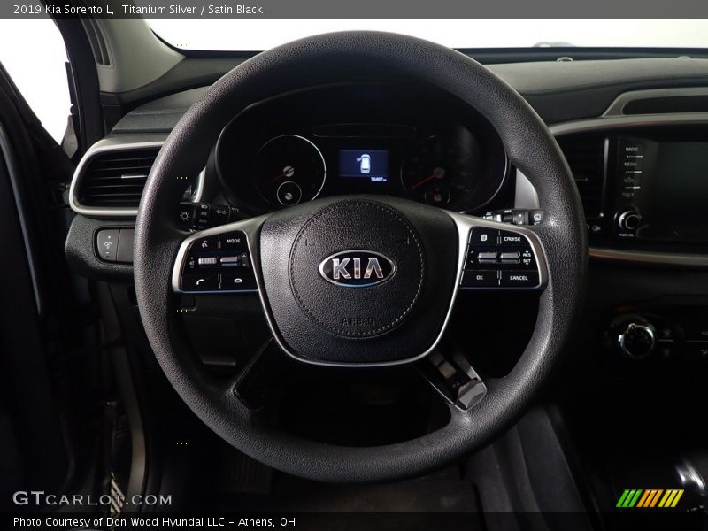 Titanium Silver / Satin Black 2019 Kia Sorento L