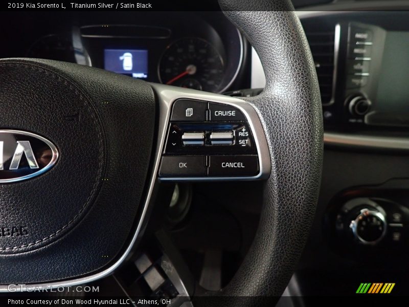Titanium Silver / Satin Black 2019 Kia Sorento L