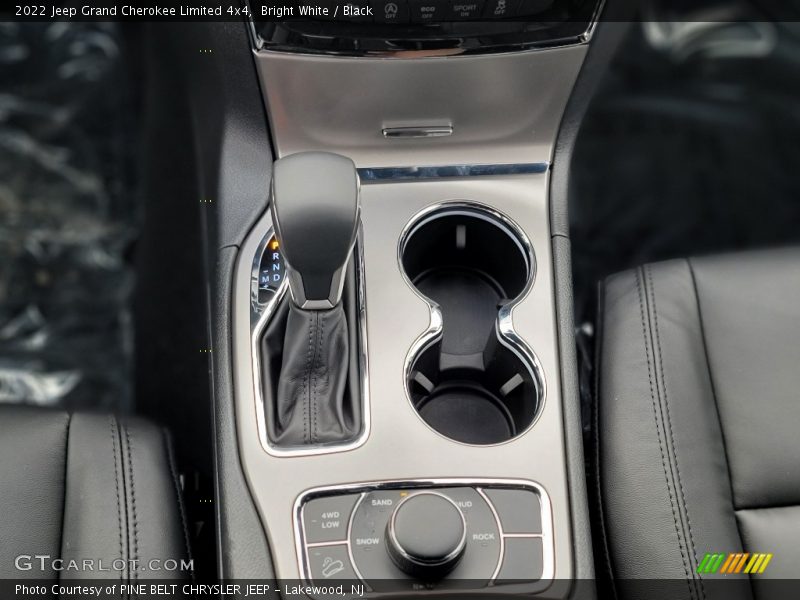 Bright White / Black 2022 Jeep Grand Cherokee Limited 4x4