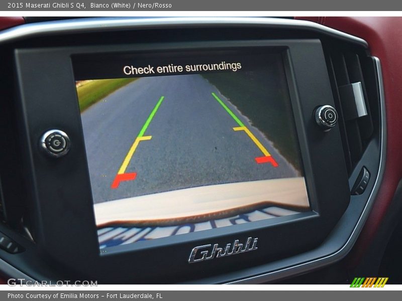 Bianco (White) / Nero/Rosso 2015 Maserati Ghibli S Q4