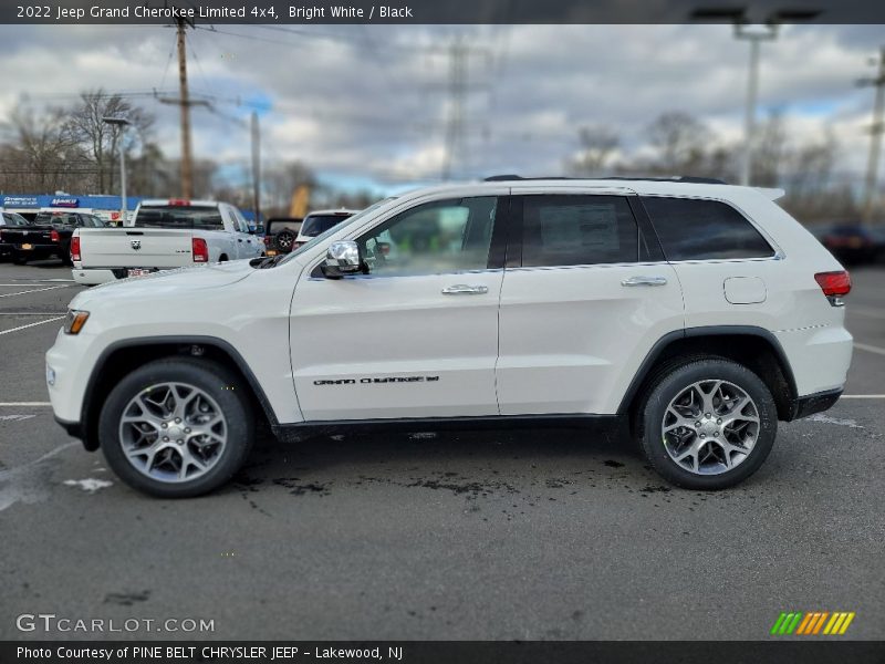 Bright White / Black 2022 Jeep Grand Cherokee Limited 4x4
